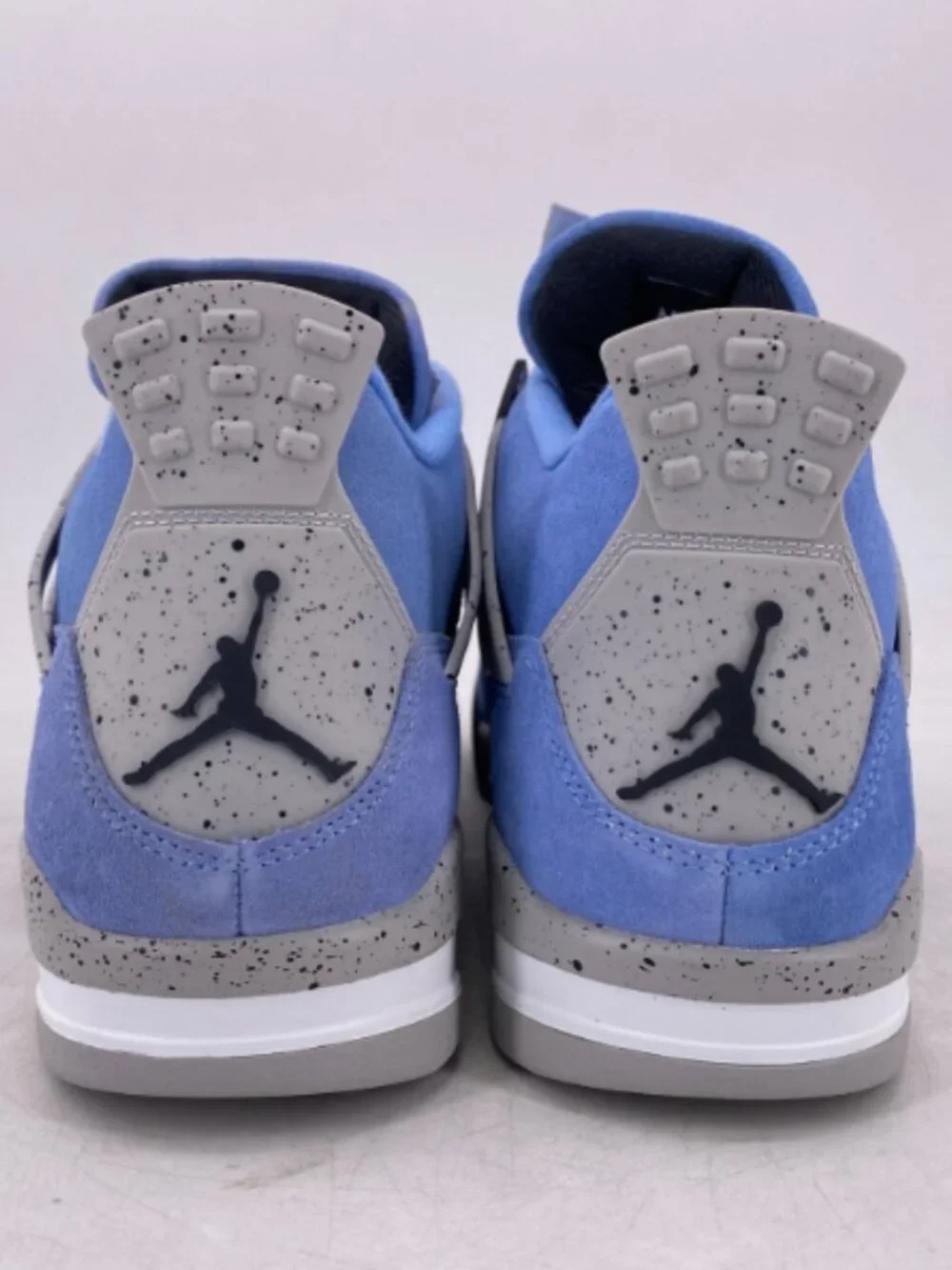 Air Jordan 4 Retro UNIVERSITY BLUE